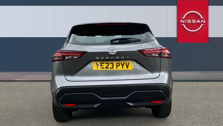 Nissan Qashqai 1.3 DiG-T MH Acenta Premium 5dr Petrol Hatchback